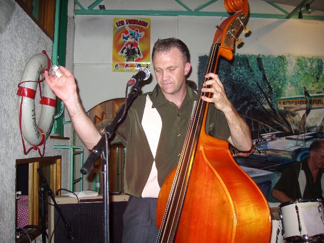 min 2004 06 13 guinguette mp   p6130102
